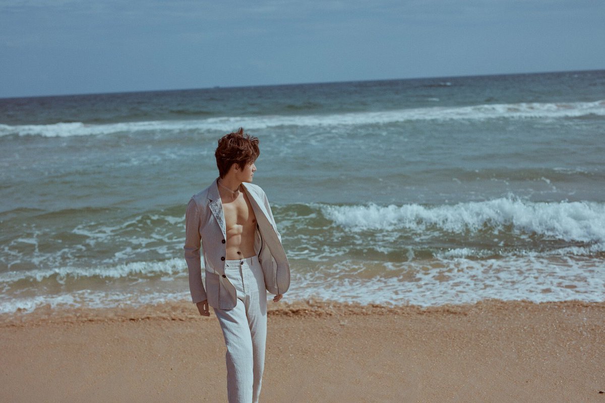 รถพยาบาลน่าจะขาดตลาดนะคะตอนนี้ 🚑

#หลิวไห่ควาน #LiuHaiKuan #刘海宽 #リウ・ハイクアン #류해관