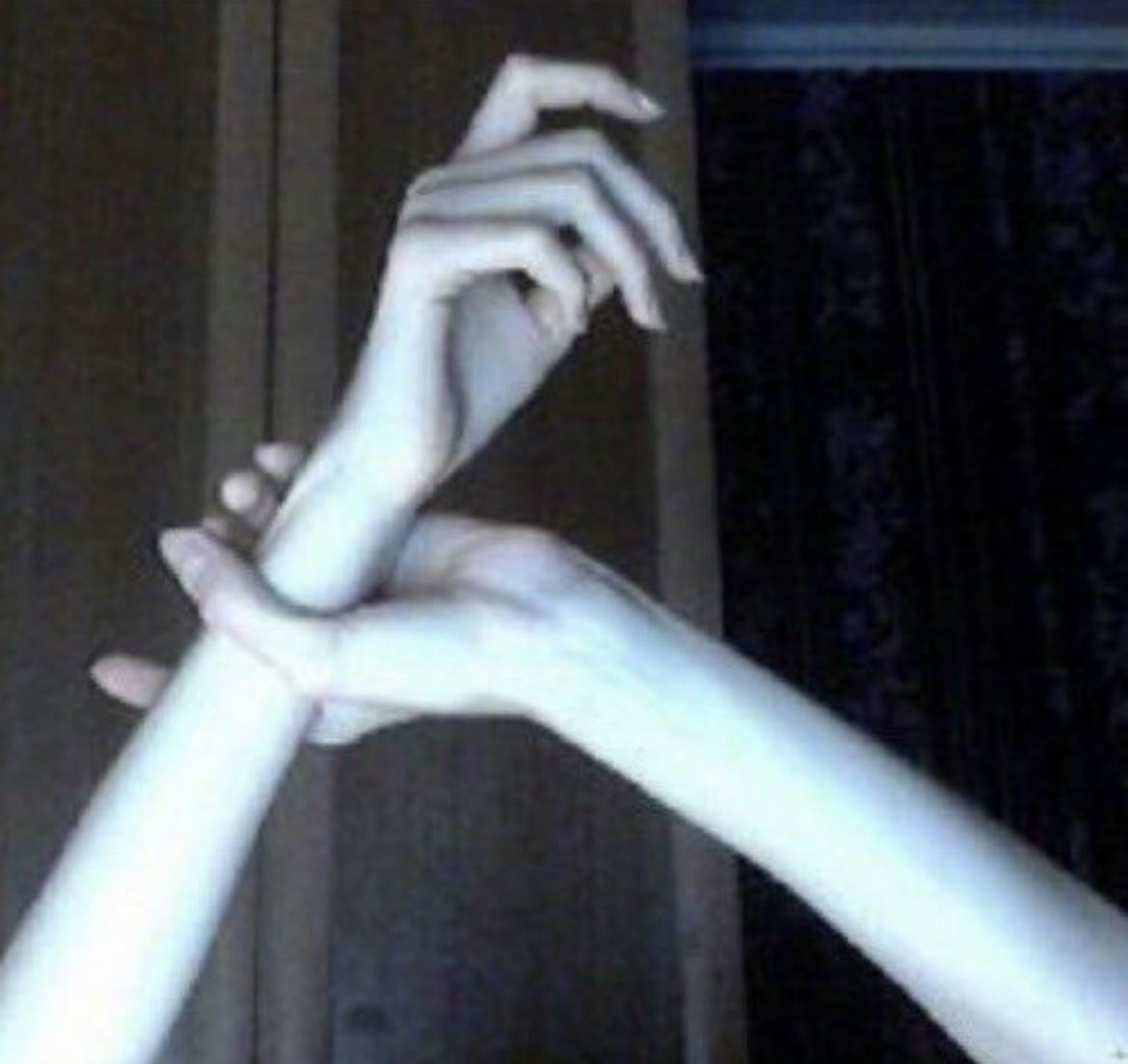 cigs4dinner's tweet photo. Thinspo #thinspo #edtwt https://t.co/z8J5e83g2Z