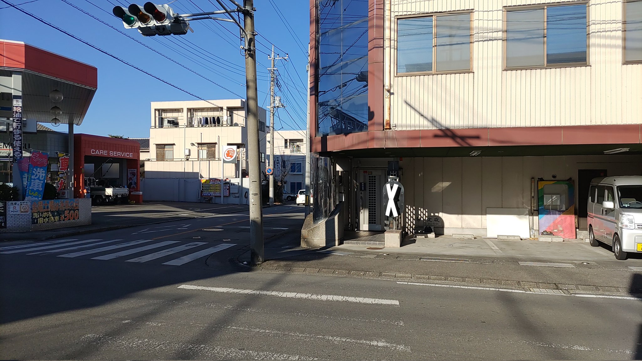 甲府モデルの店 パンケーキコンテナ 先日 調査したのですが 甲府駅 当店までのタクシー運賃は1100円でした ちなみに 当店のすぐ近くにタクシー会社の本社営業所があります なので 調査したときはこちらの会社様の車を見つけ 本社営業所 と行き先