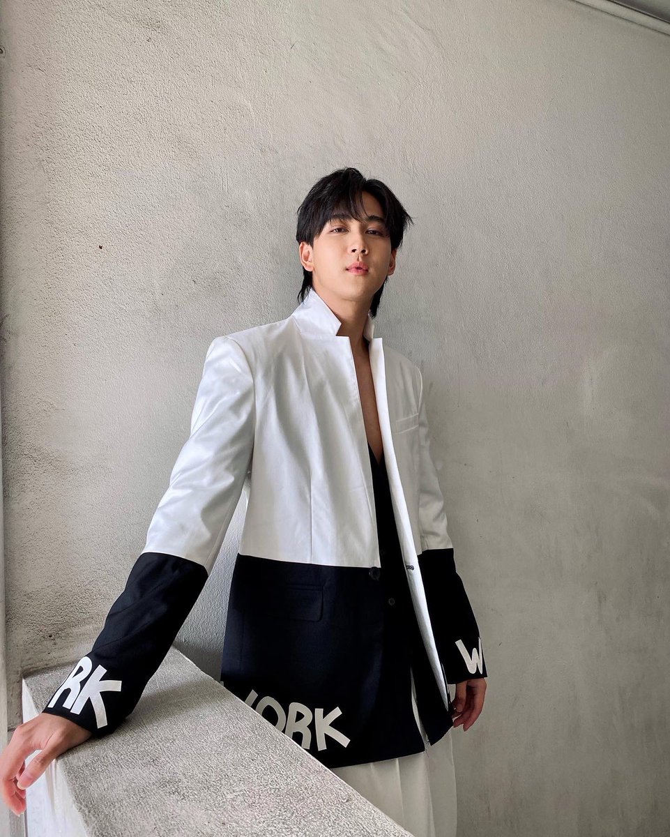 NTanadech's tweet photo. ดึงเข้มม ทำไมหวาน 💗#STHforRUNWAY 
#starhunterentertainment https://t.co/Q7Ij1jnZsM
