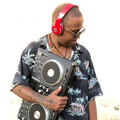 MrInfluencerUg1's tweet photo. The two are deejay @hazel_twein and @DenzelUG aka @djdenzelug

Going to turn up the #SavannaTillDaSunRise on the 18th to 19th December

Come through

Powered by @SavannaCider 150k for your tickets 🎟 https://t.co/U8LfUQxiNc