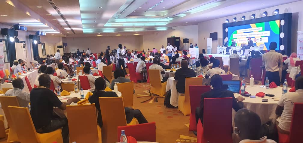 JourneyMediaUg's tweet photo. Day4:#ClaimingSpaces2021 .#ExiledHRDs are celebrating International Human Rights Defenders day, 2021 at Royal suites Hotel #Kampala .
Theme: Defending Civic Space : Human Rights Defenders Voices at the center. https://t.co/BoHEHZQci5