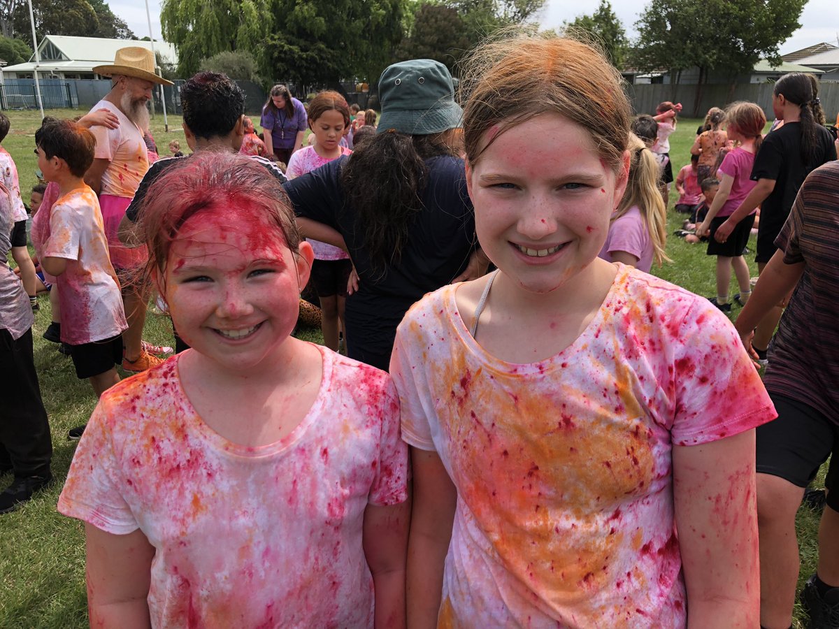 koru4bromley's tweet photo. The aftermath of the colour fun run this afternoon! Huge thanks to Miss Baker for organising another great event @bromleyschoolnz https://t.co/QKTFkvZXbY