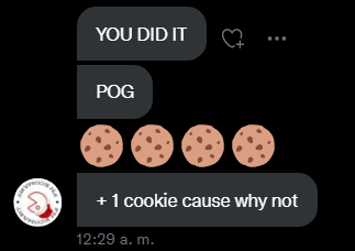 M1nit0's tweet photo. AAAAA AND HE GAVE ME AN EXTRAAAA COOKIE @FortniteEcoMart #FNECOMLegit https://t.co/qdHbl7xanW