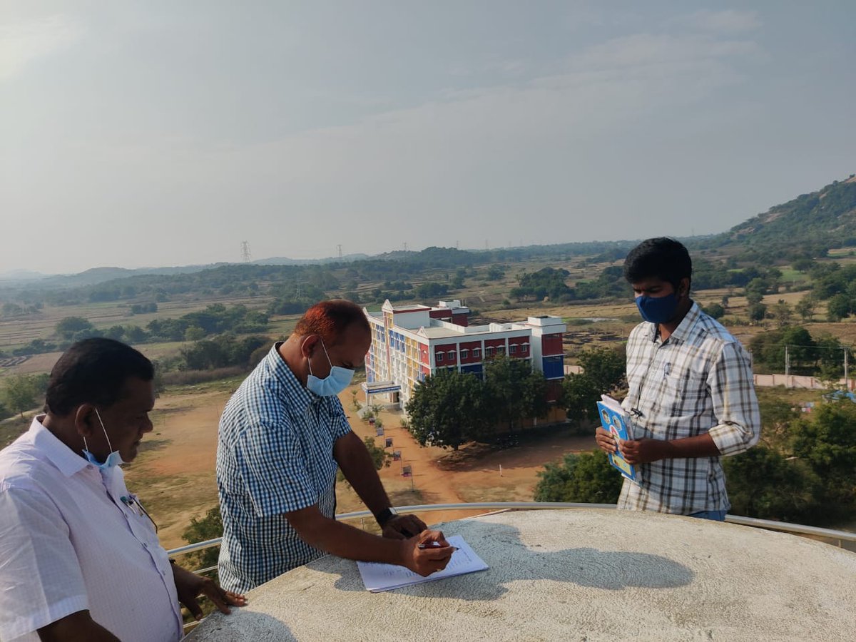 mb_telangana's tweet photo. #MissionBhagiratha teams inspecting 
1. Sri Y.Krishnaiah SE #Bhongiri  @ #yaragandlapally sump, pumphouse and ohbr in #marriguda(M), Nalgonda (D).
2. #MANCHINEELA Banda Thanda of #Husnabad (M) problem was resolved by MB Team.
 @SmitaSabharwal @DayakarRao2019 https://t.co/xMdyaogME6