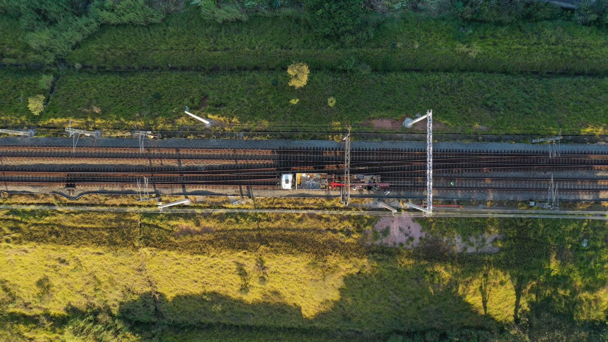 Leestip: Het spoor wordt constant genoemd als toekomst voor duurzame mobiliteit. Echter blijkt dat de investeringen in het spoor de afgelopen jaar achterblijven. Dit blijkt uit onderzoek van journalistencollectief Investigate Europe. bron: <a href="/Spoorpro/">SpoorPro.nl</a>
spoorpro.nl/spoorbouw/2021…