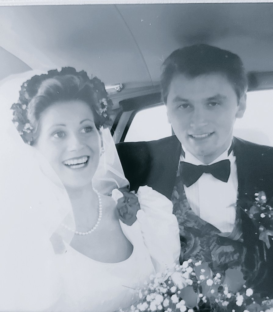 LiesaThompson's tweet photo. 26 years later.....Happy Anniversary hunny 🥰😘 Love you https://t.co/c16MttIj1P