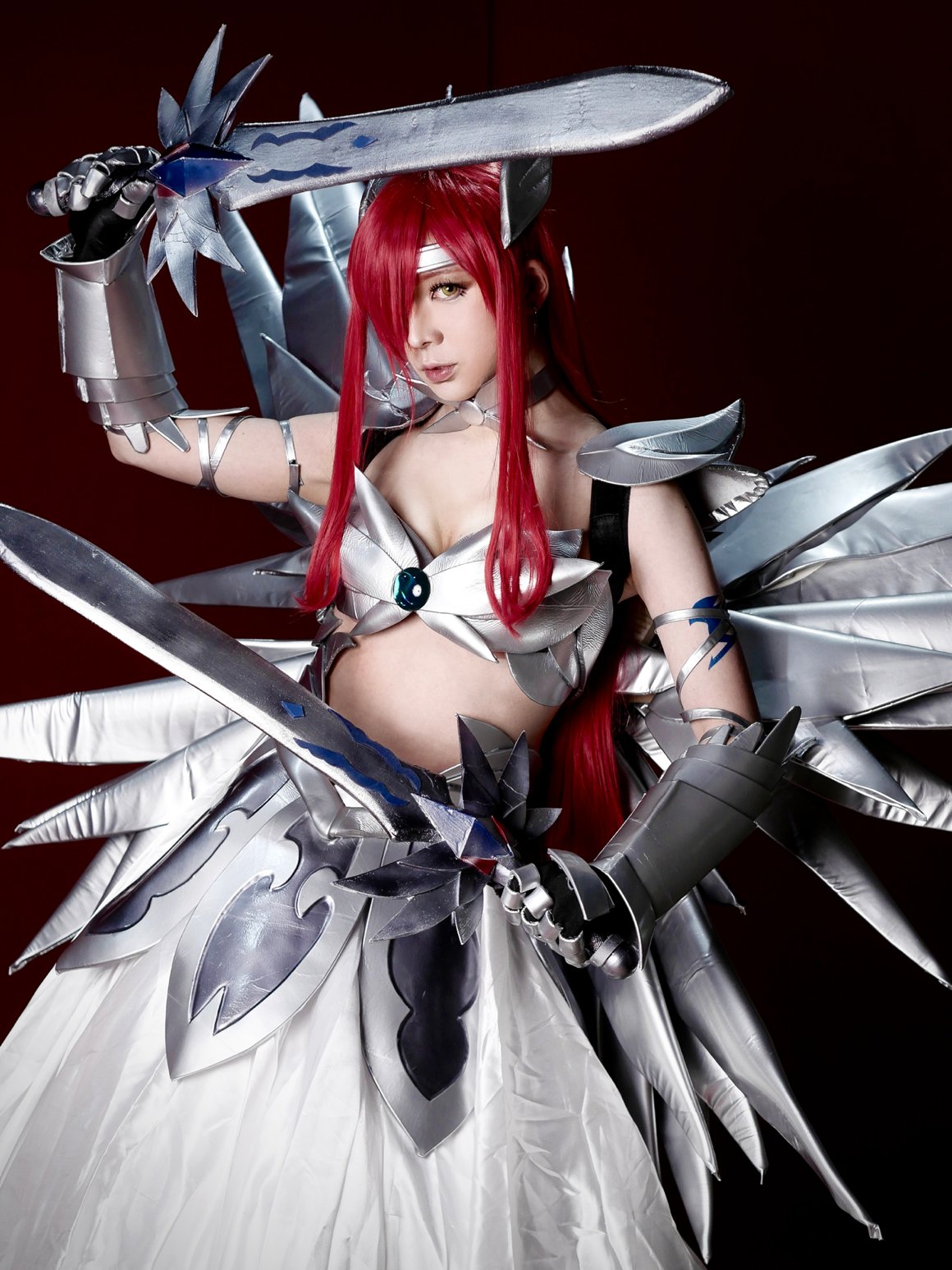 こも Cosplay Erza Scarlet Fairy Tail フェアリーテイルからエルザ スカーレットのコスプレをしてきました 天輪の鎧頑張って作ったのでいっぱい褒めて下さい T Co Doimpkkvgg Twitter