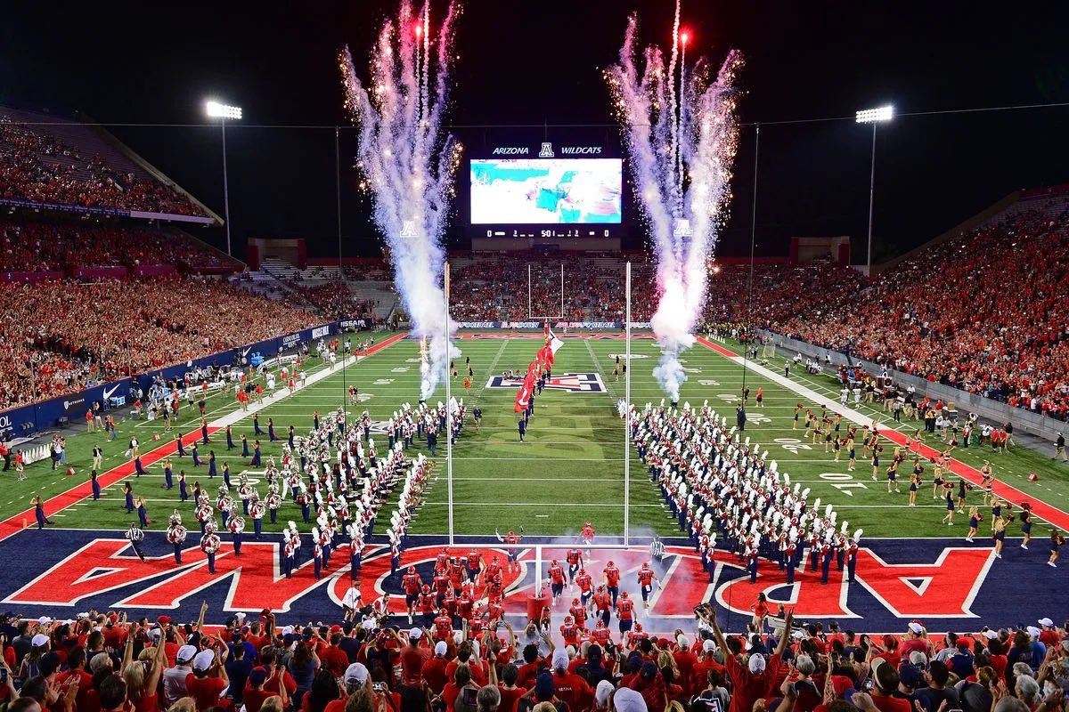 I am very blessed and honored to announce that I have received my 1st D1 offer from The University of Arizona Thank you <a href="/rickyhunley/">Ricky Hunley</a> for the opportunity #BearDown <a href="/mdfootball/">Mater Dei Football</a> <a href="/coachfin_/">James Finley</a> <a href="/Gregbiggins/">Greg Biggins</a> <a href="/adamgorney/">Adam Gorney</a>