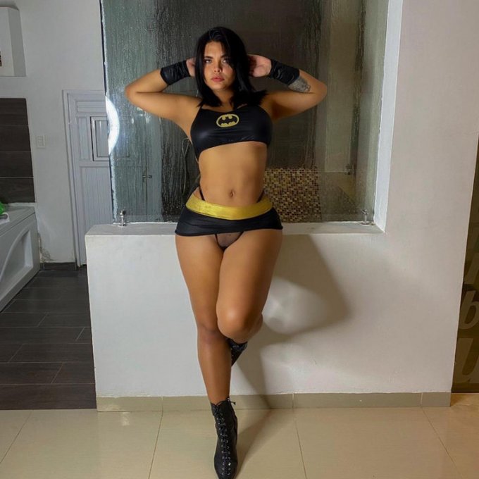 Sexy Erotica batman girl pack by @Wendyrestrepo33 https://t.co/TRtVsBxAxB Find it on #ManyVids! https://t<a class="tags" href="/tag/wendyrestrepo33">@wendyrestrepo33</a><a href="/tag/manyvids"class="tags"><span>#manyvids</span></a>