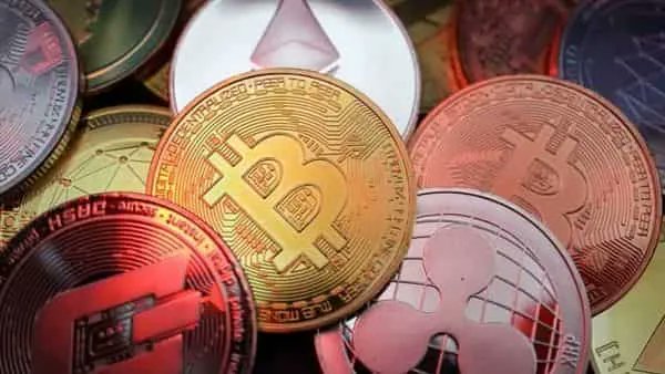 close_cross's tweet photo. The market is recovering! Let's take a look at it together.

The period of uncertainty seems to be over as the investors have shown tremendous investments, making the crypto market fatter by 3.84%, raising its value to 3.84 trillion.

https://t.co/WmldJNeZHz https://t.co/LFzugdHqXV
