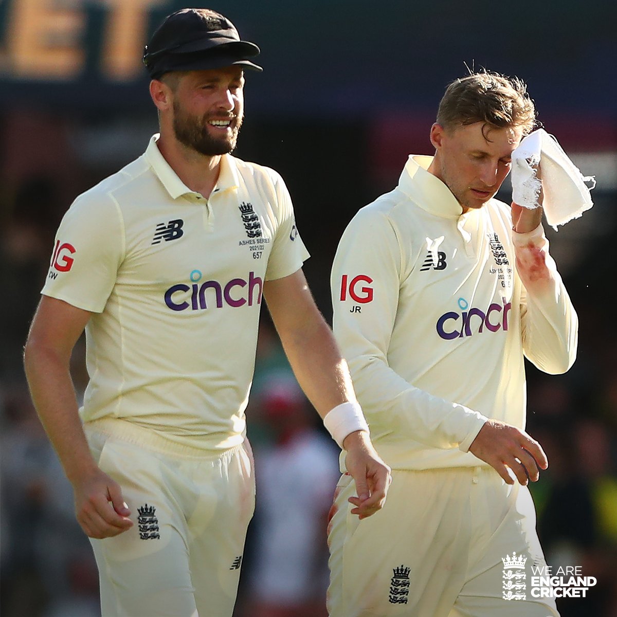 A long and challenging day for the lads in the field.

Australia lead by 195 runs at stumps. 

Scorecard: ms.spr.ly/6010Z61c8

#Ashes