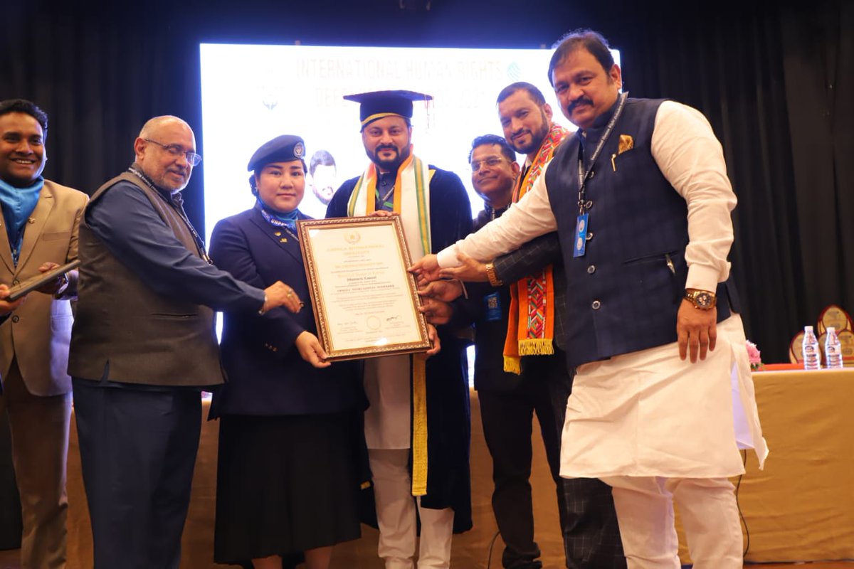 GyanaRanjan07_'s tweet image. #Congratulations Our Mp Shri @AnubhavMohanty_ Bhai. 💐❤️🙏

#AnubhavMohanty
#KendraparaMP
#BJDOdisha

@Naveen_Odisha
@Kendrapara_AMO
@BJD4Kendrapara
@BJD4Odisha