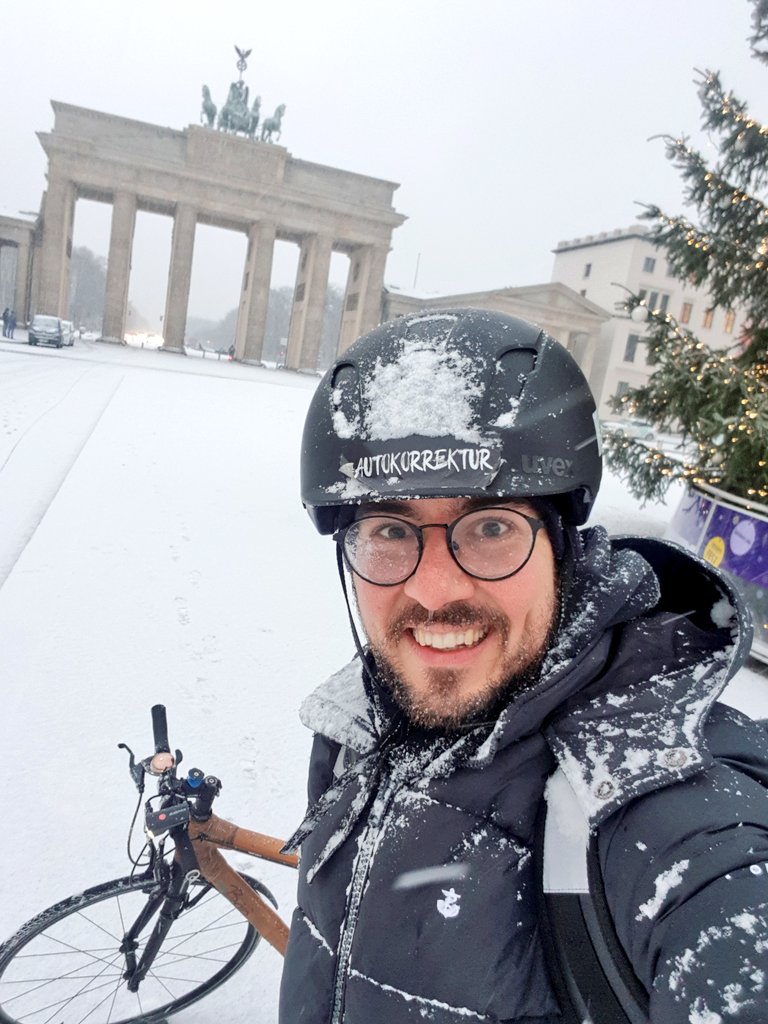 Storch_i's tweet photo. Ich mache den #Oezdemir 🤗🚲 @cem_oezdemir @kkklawitter #Autokorrektur https://t.co/JcBD6dB1ps