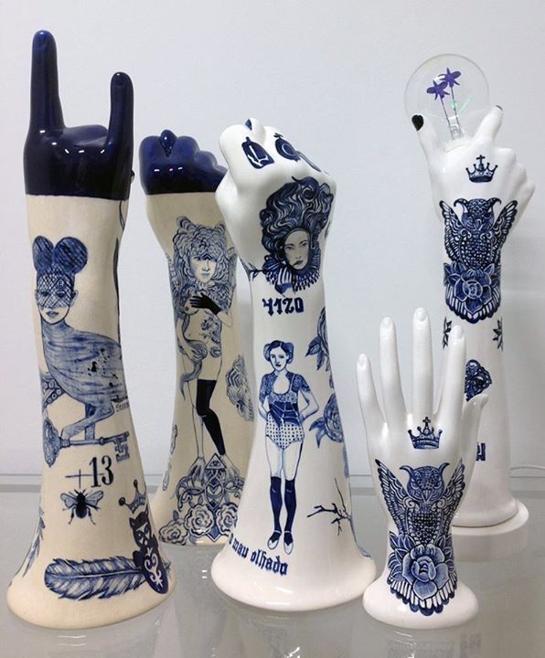 womensart1's tweet photo. Brazilian artist Evelyn Tannus, known for tattoo designs on her ceramics #WomensArt https://t.co/dJfZJ63yXC