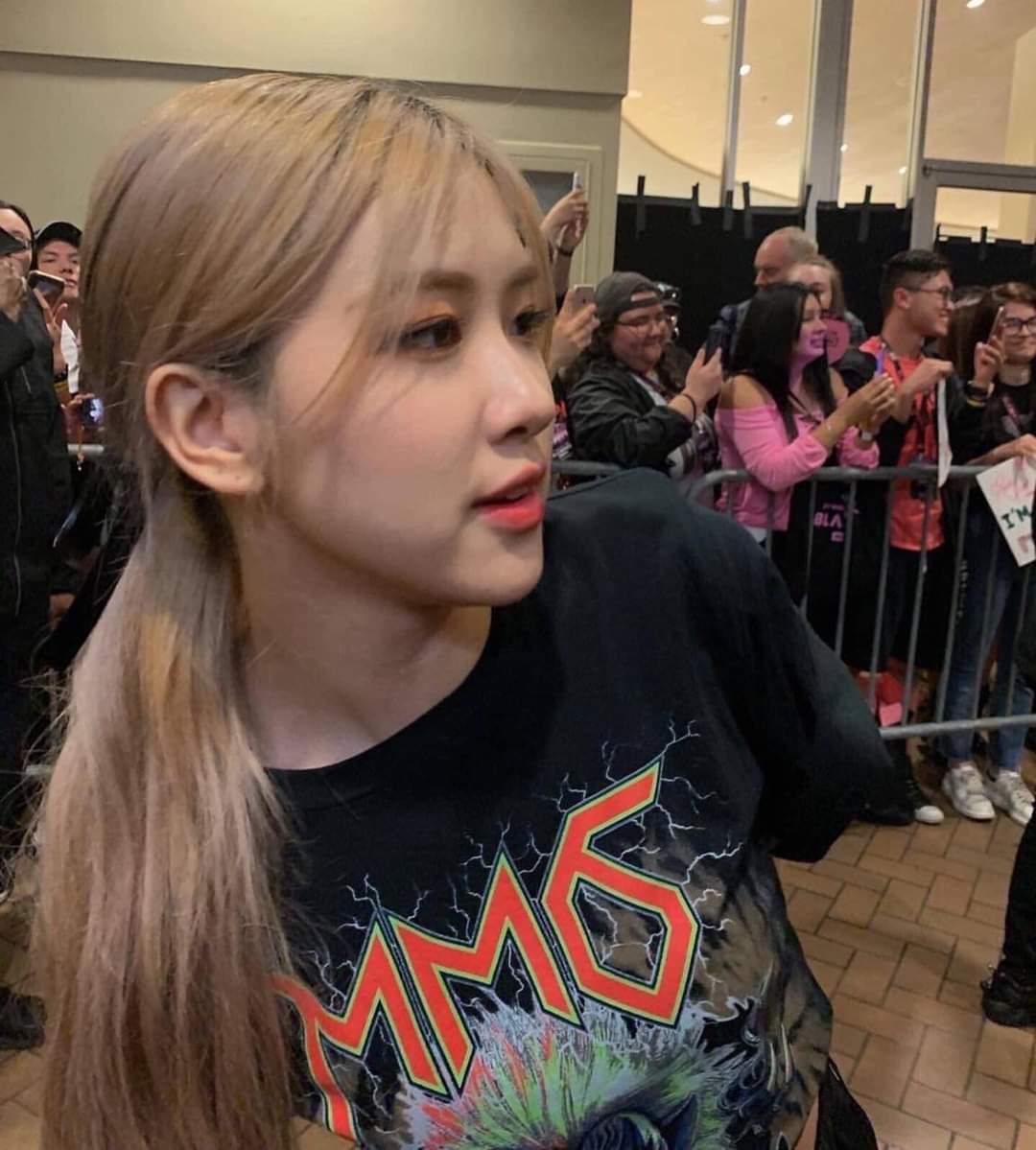 LThm32237886's tweet photo. Hi!!!🖤 Blink💖
I Vote #MAMAVOTE #rosé https://t.co/3WdDKTQCZh