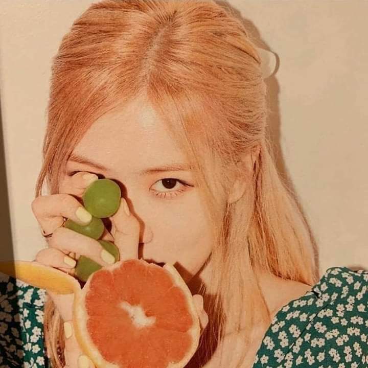 OUR CHOICE IS ROSÉ

#MAMAVOTE #rosé