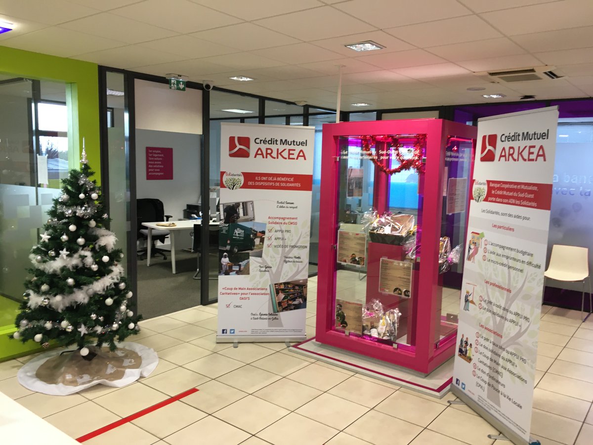 Pour ce mois ci l'agence du CMSO de Soyaux met à l'honneur le traiteur la Maison Lafaye. Retrouvez en exposition les M'Lafaye Box et leurs plaquettes traiteur pour les fêtes de fin d année.
maison-lafaye.com
<a href="/CMSOsecteur16_1/">CMSO secteur 16.1</a> #Lamaisonlafaye