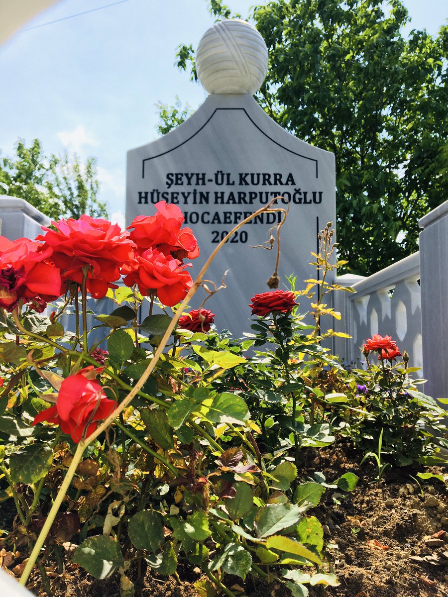 DavaAdamlar's tweet photo. Of ulemasından Müderris hazı Rızvan efendi’nin oğlu, Şeyh-ul kurra Aşıkkutlu efendi’nin talebesi olup, Akyazı’da Ta’lim-u Hıfz-u ilm-i Kıraat Müderrisi ve dahi Nakşibendiyyenin Halidi kolu vekili olan merhum Şeyh-ul kurra Hüseyin HARPUTOĞLU hoca efendi. https://t.co/5n2pQm4A6O