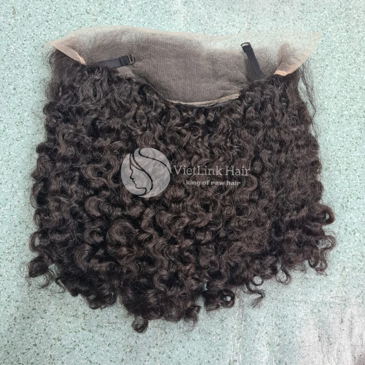 💞 Burmese Curly Frontal Wig 💞
📞 Contact me via WhatsApp to get more information: +84383337860 (Ms Helen)