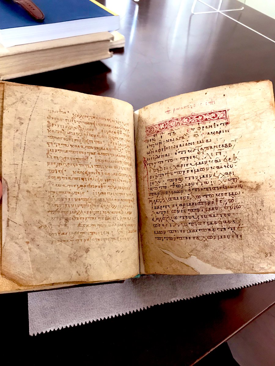 dl_salgado's tweet photo. Finally had a chance to visit Grottaferrata and hold in my hands this 10th-cent. Apostolos lectionary!
Many thanks to the team at the Biblioteca Statale del Monumento Nazionale di Grottaferrata. https://t.co/TibO3ptabo