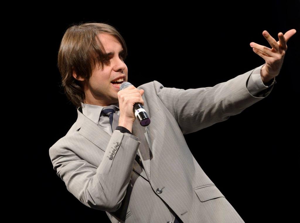 soziableES's tweet image. “La #música me dio alas y puede dar alas a aquellas personas en situaciones difíciles”

🎙️ Johann Sebastian Salvatori, barítono y ayudante de Dirección del coro integrado Canto Abierto de la Fundación #MúsicaCreativa, en #Demos2021 (@AEF_fundaciones).

soziable.es/entrevista-joh…