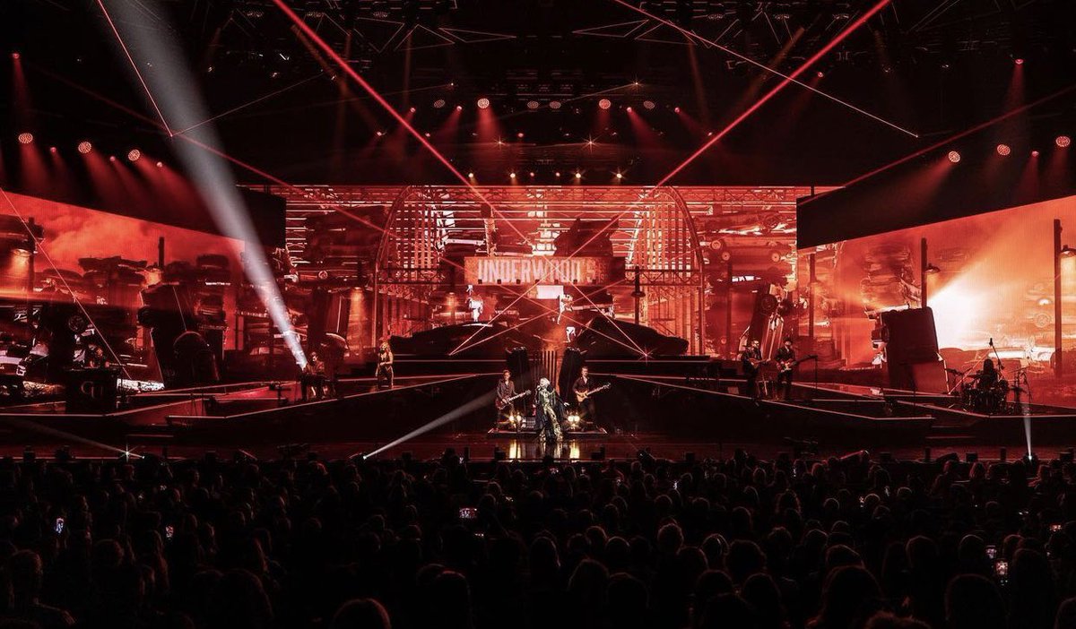 carrieunderwood tweet picture
