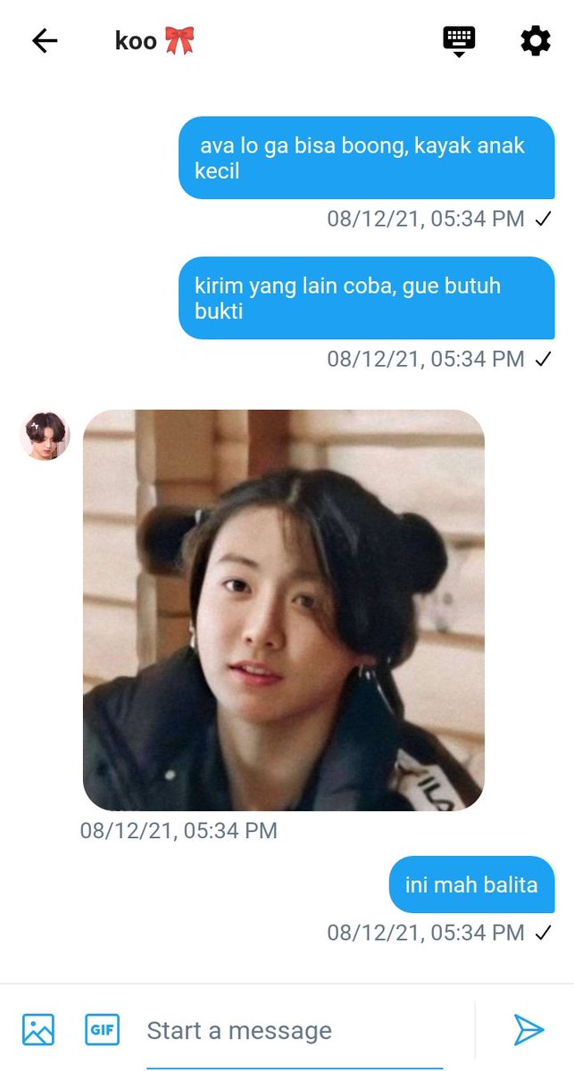 loren tweet media
