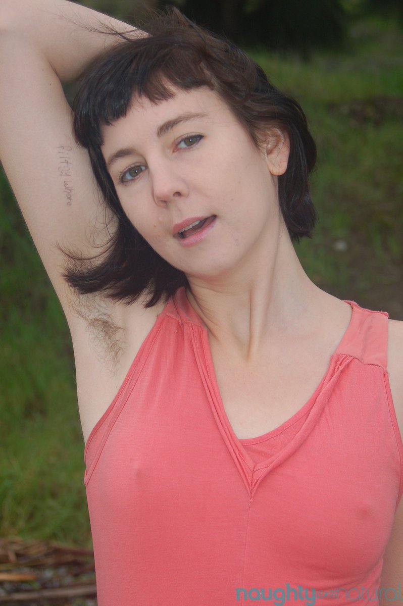 Uhairyx's tweet photo. Coral Aorta - https://t.co/OV3E2YoTS9 #hairywomen #hairyarmpits #natural https://t.co/usm2CXSq9K
