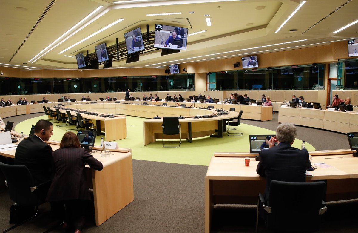 During today's discussions on #ReFuelEU, Finland 🇫🇮 underlined that we need ambitious measures in the EU and at global level to set the market for sustainable aviation fuels. The EU should aim to be a forerunner at the production, development and usage of sustainable fuels. #TTE
