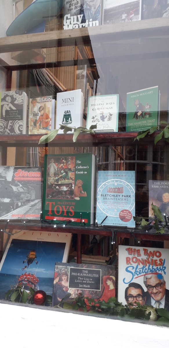 piratesreads's tweet photo. Many of our used books are as good as new, you can't give a much greener gift than a used book. https://t.co/IKCgYWCqLd