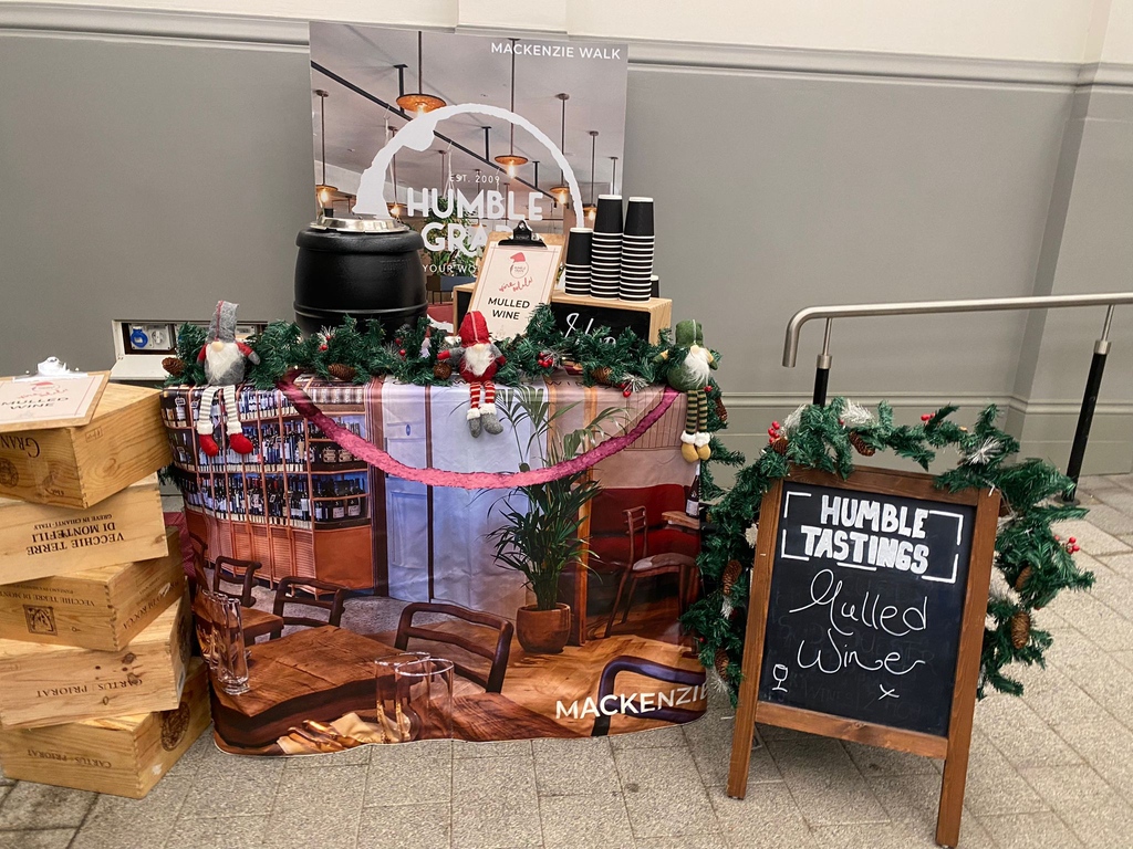 'Tis the season for mulled wine! 🍷  We'll be popping up at the @islingtonsq Christmas Market tonight! What could be better than shopping whilst sipping delicious warming wine?