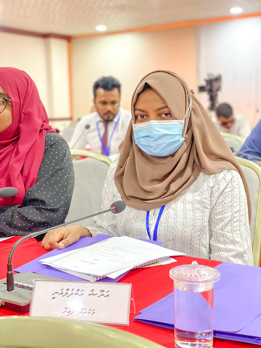 JPSecretariat's tweet photo. ޔޫ އެން ޑީ ޕީ  އާއި  ރައްޔިތުން  މަޖިލީހާއި  ގުޅިގެން  އެއް  ހަފްތާގެ  މުއްދަތަށް  ބޭއްވި ޔޫތު  ޕްރެކްޓިސް  ޕާލަމަންޓް  ޓްރެއިންގައި  ޖުމްހޫރީ  ޕާޓީގެ  އެޑްމިން  އޮފިސަރ  އަނޫޝާ  ޢަބްދުލް  ޣަނީ  މި  ޕާޓީ  ތަމްސީލްކޮށް  އެ  ޓްރެއިނިން  ނިންމާފައިވާތީ  ��ޫނު މަރުހަބާ  ދަންނަވަމެވެ. https://t.co/7Z2dBs85gI