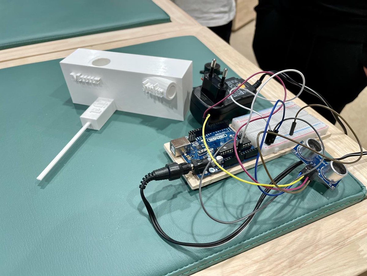 Dr. Knippenbergcollege tweet media