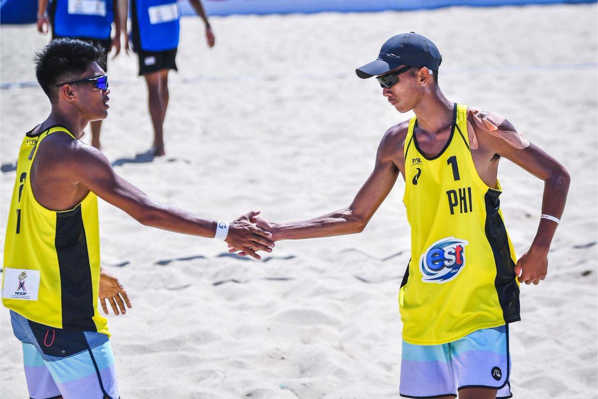 alexandercbtn's tweet photo. 2021 U19 FIVB BEACH VOLLEYBALL WORLD CHAMPIONSHIP🇵🇭🙏🏻🇹🇭🏐🤙🏼

#PNVF
#PSC
#VANI
#REBISCOPH https://t.co/rGYX1iPRbW