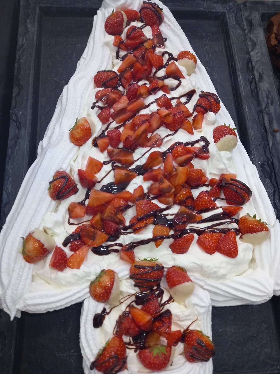 Frances Plascott tweet media