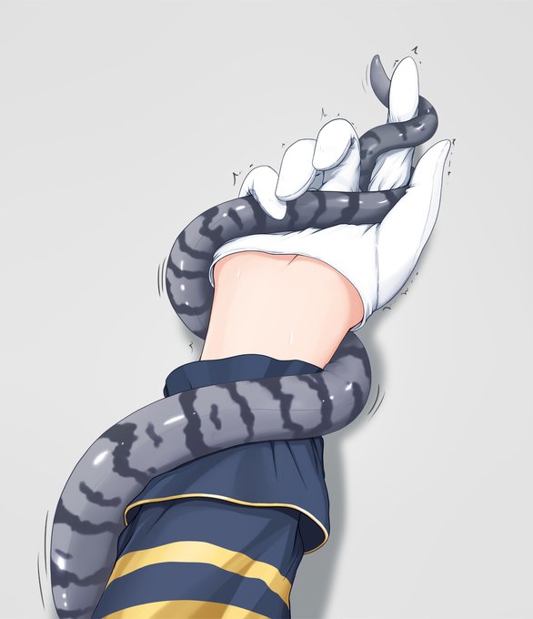 #顔は見せないで30リツイート来たらなんかエロい 