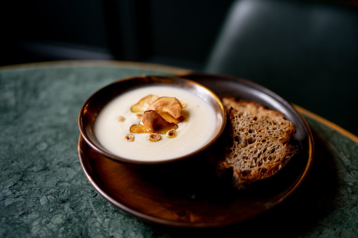 Say hello to your 2021 winter warm-up. 😍
The Broughton's Jerusalem artichoke soup garnished with roasted hazelnut and accompanied with toasted sourdough.