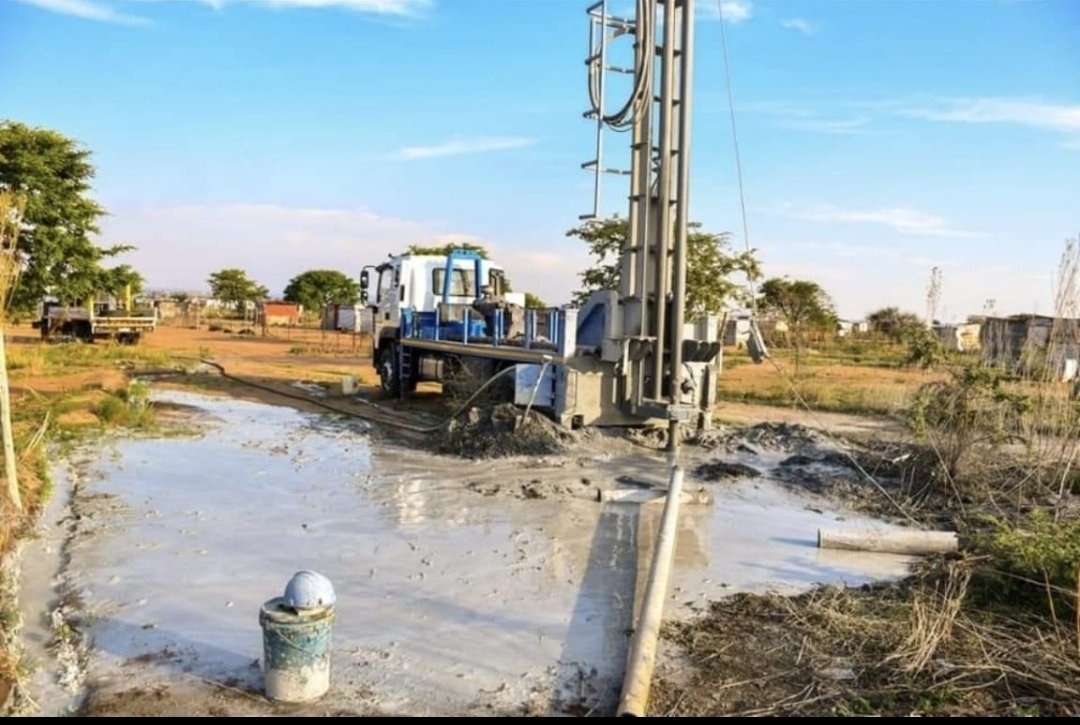 EFF_Limpopo's tweet photo. JUJU VALLEY (Polokwane)
EXPROPRIATED LAND WITHOUT COMPENSATION.
EFF providing water to Juju Valley. An area named after CIC Julius Malema in 2014. This is where land was expropriated without compensation for residential purposes.The Juju Valley community will benefit from water https://t.co/DtLEMM7Wh4