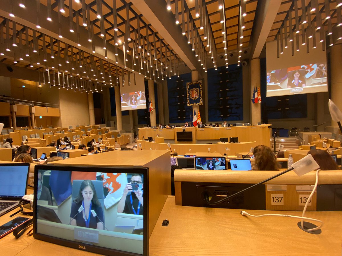 Sciences_Po_Aix's tweet photo. #BWS 🌟 Aujourd'hui, les étudiants de #SciencesPoAix, rejoints par ceux de la @FdspAmu, @ScPo_Strasbourg, @HECParis, @UnivBabesBolyai et @UniFreiburg, se retrouvent pour simuler une séance plénière du Parlement Europ��en 🇪🇺. https://t.co/HB55hCTHaU