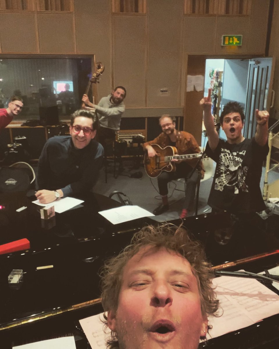 Had a great time playing with @jamiecullum & @KansasSmittys on @jowhiley ‘s amazing bbc radio 2 show! Tonight we’re all playing at @pryzm_kingston !!