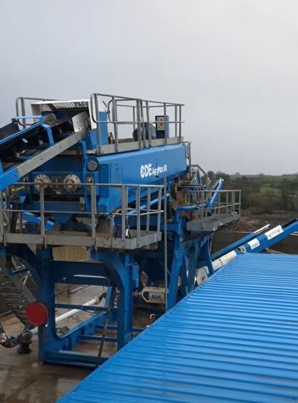 Agg_Business's tweet photo. . @cdegroup scrubs up well for @CampbellsTempo #washingplant #sand #AquaCycle💦 #scrubbingsystems #AggBusiness👷♀️⛰️
👇Watch the video👇
https://t.co/cnONwwfbQp https://t.co/YhC1TqAjCQ
