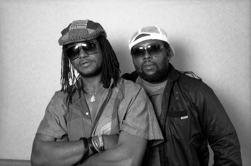 #RIPRobbieShakespeare half of the mighty Rhythm Twins with #SlyDunbar 💔🖤

Today’s #drumandbass can only celebrate this giant!

Sly & Robbie live:
youtu.be/7U4nm0Vvcz8

@NewWaveAndPunk @Charles30181053 @phatalstu @Schnitzel63 @FatOldAnarchist @NorthyRamone73 

📸David Corio