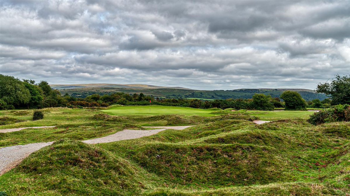 AdamFrayneGolf's tweet photo. We are now officially in the top 100 courses in England. A great achievement by all our greens team headed up by Garry Foster. A well deserved pat on the back after a couple of tough years! @swsportsnews @PLsportsnews 

https://t.co/1U9y9uNO3N https://t.co/QAJRjuUF6V