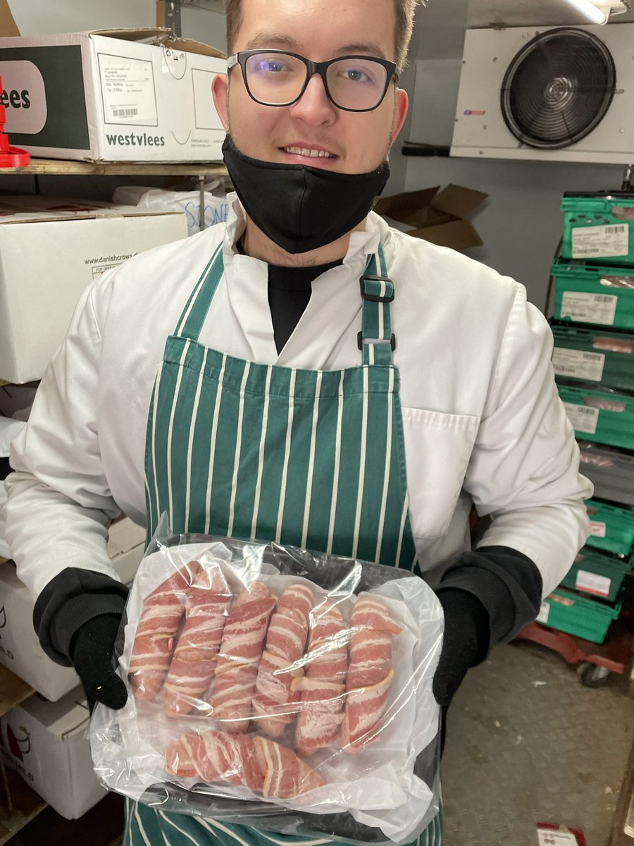 Festive treats on menu for Christmas🎄our pigs in blankets fresh from our local butchers only yards away from the shop! #christmasiscoming