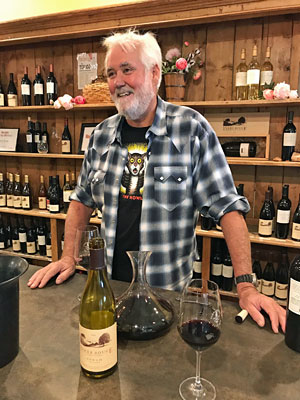 LAST CALL on Free Shipping on 6 and Bill's Picks for the Holidays - mailchi.mp/terrerougewine…