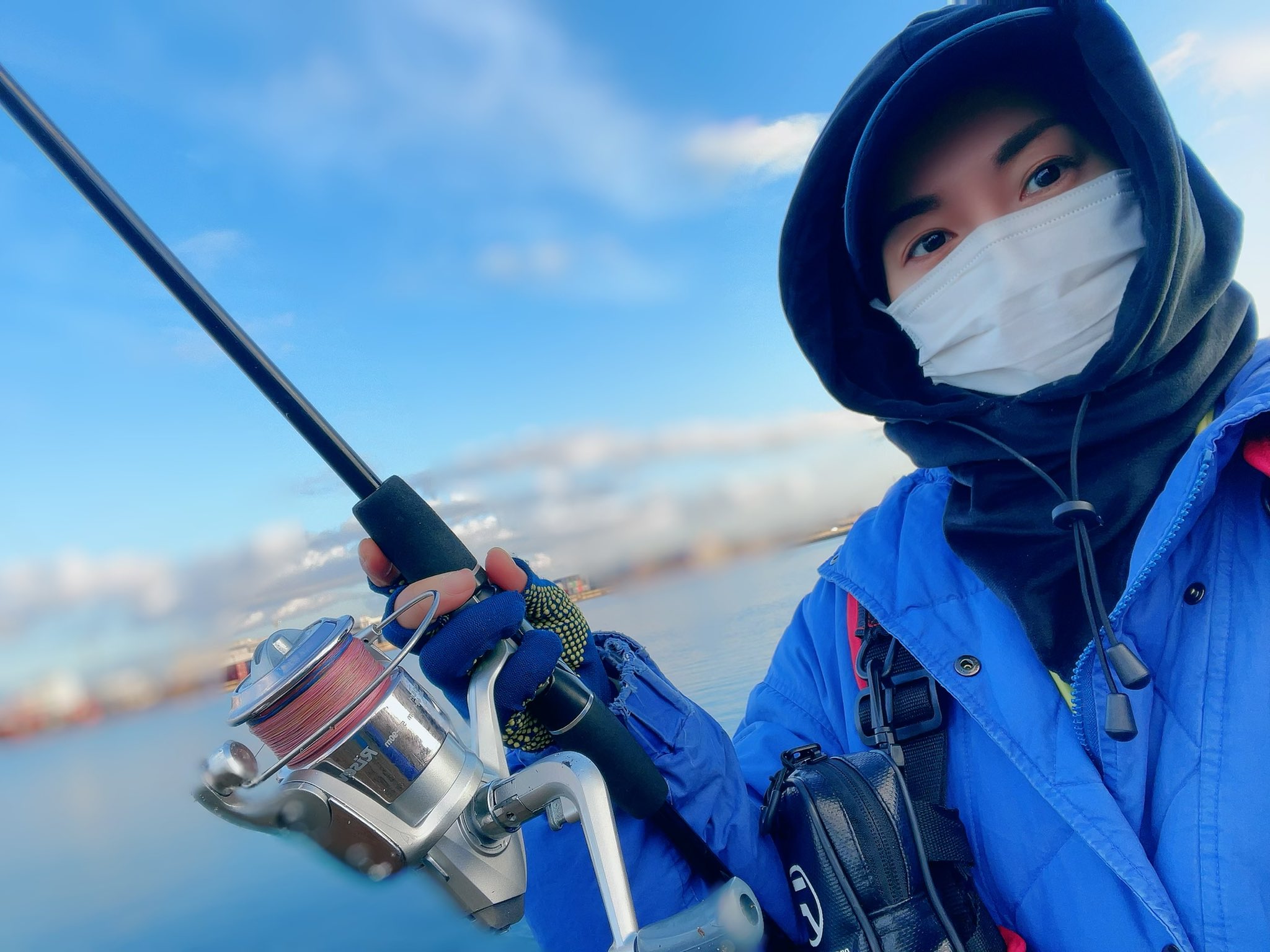 女性釣り部 中村千夏 釣り好き女性の会 久しぶりの晴れにつき 今朝はアジ カマス サゴシがまだ釣れるかの調査 サビキとジグサビキをやったのですが なーーーーんにも釣れなかったです アタリもなし 残念でした なんの釣果の報告も出来ず
