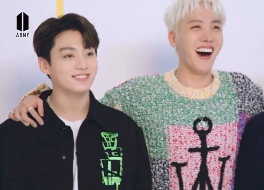 hopekookdiary's tweet photo. 🥺💗 #hopekook https://t.co/E3FR2PMdgC