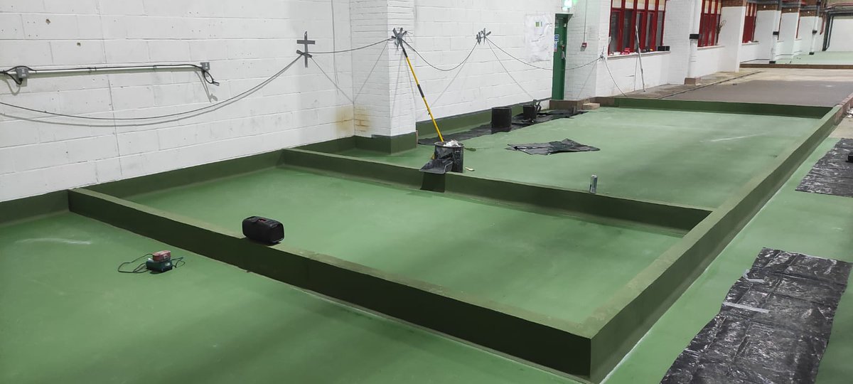 OnlineResins's tweet photo. Our 6mm Flowdur HF PU screed installed with matching cove and joints for a chemical bund area in Wokingham. Job complete by our approved contractor @epoxyresinfloor 

#puscreed #industrialflooring #resinfloor #chemicalbund #bundfloor https://t.co/RMhPRKxAj0