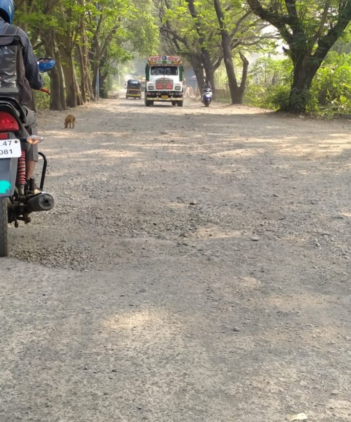 Raj20971342's tweet photo. @SunilKedar1111

ITZ ""No Man's Land "" 
Aarey Colony, Goregaon East . Aarey Market to Royal Palms gate. Here no one " Corporator,MLA, MP, PWD, Aarey, MMRDA, BMC,Guardian Minister,any Authority has Jurisdiction or Responsibility of  "Hamlet of Bihar https://t.co/zFLKQNq2lm